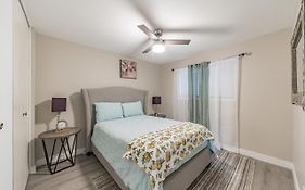 Charming Pet Friendly Family Getaway Santa Clarita